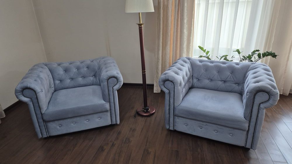 2 Fotolii model Chesterfield din material textil