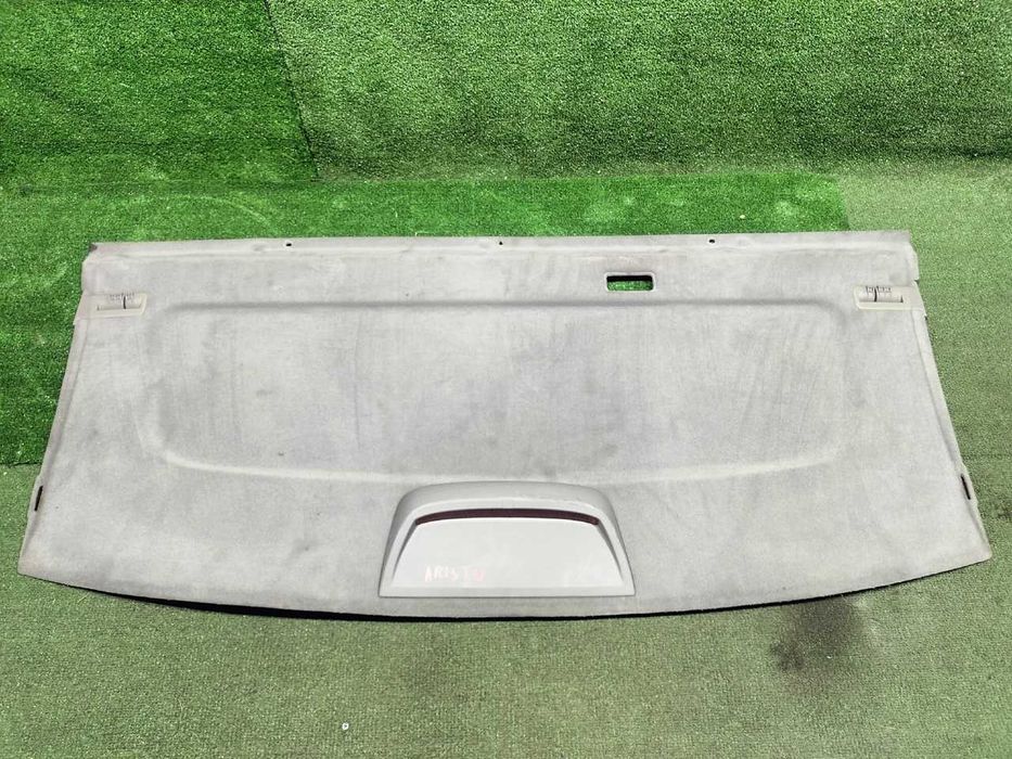 Продам Полка задняя бежевый цвет Lexus GS300 / Toyota Aristo 160