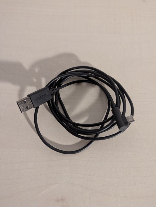 Tabletă grafică Wacom Intuos S 2018 Small, Pen și mănușă, rezerve pen+