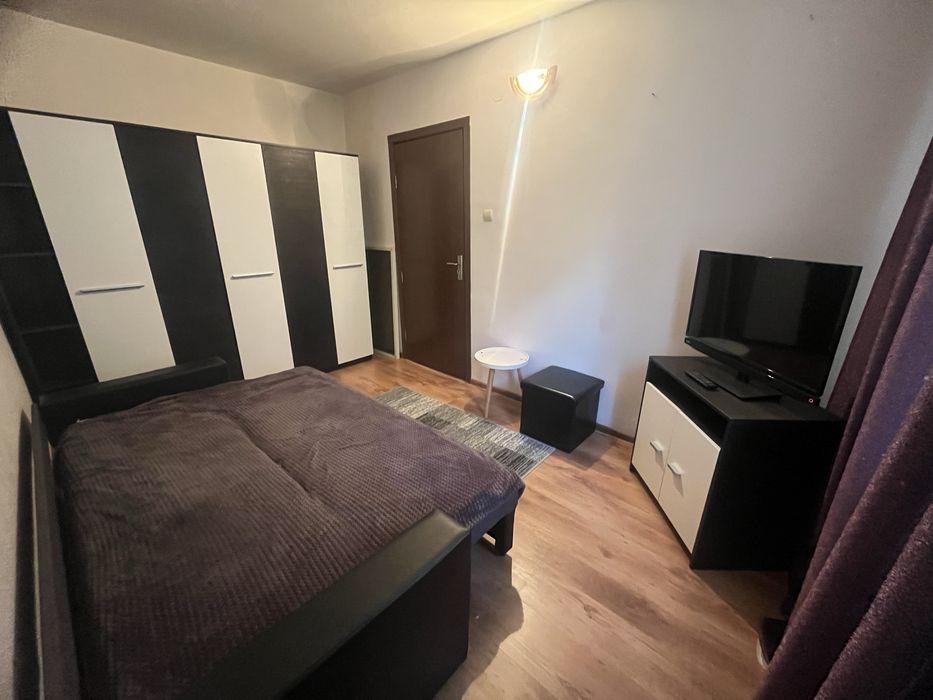 Inchiriez garsoniera pod Gradiste -Podgoria