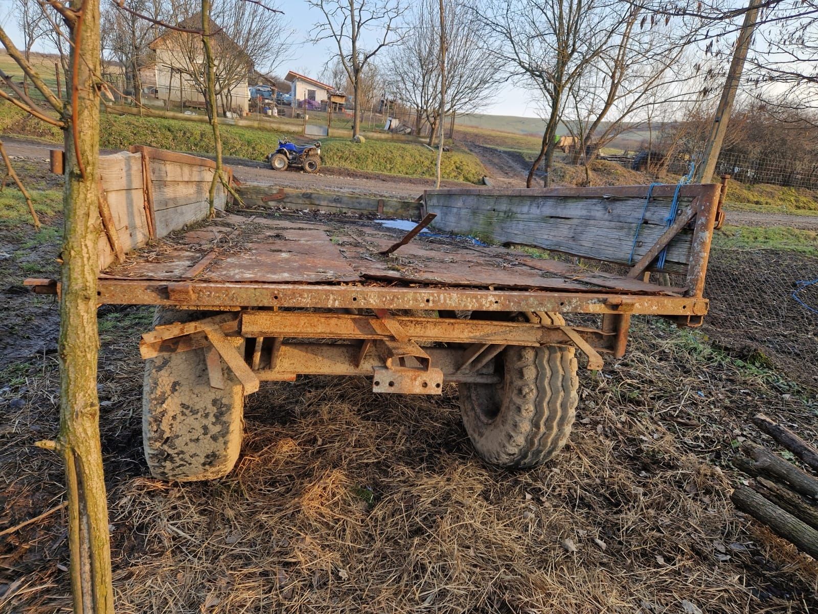 Vand remorca pentru tractor