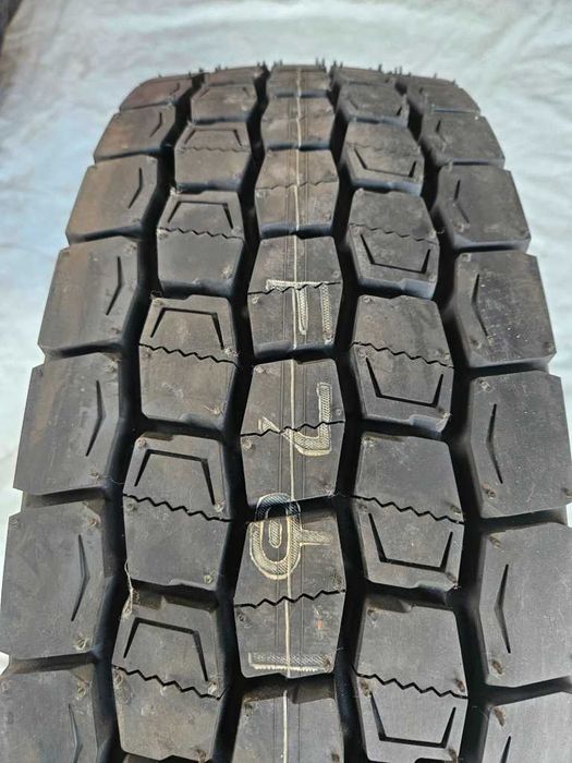 1 Нова тежкотоварна гума 225/75R17.5 Falken BI856 129/127M M+S Japan