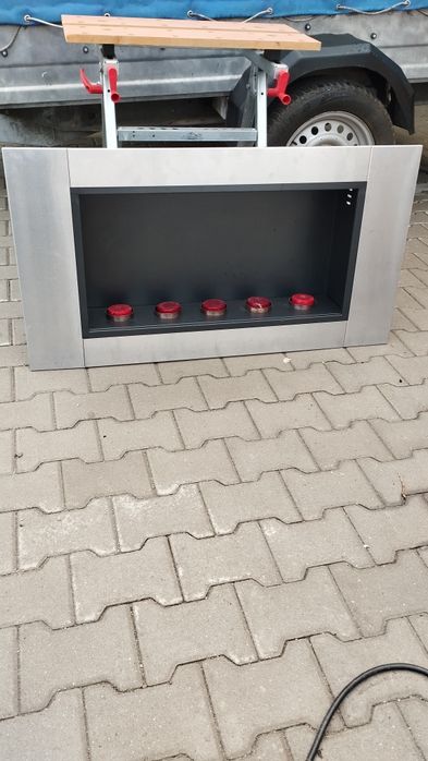 Șemineu aplicat incastrat inox