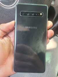 Samsung S 10 PLUS 5G .