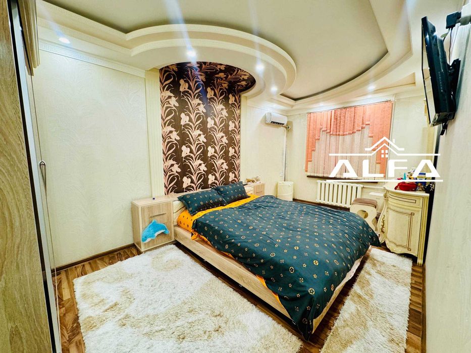 Buxoroda kvartira sotiladi 3 xonali 85m2 2-qavat.