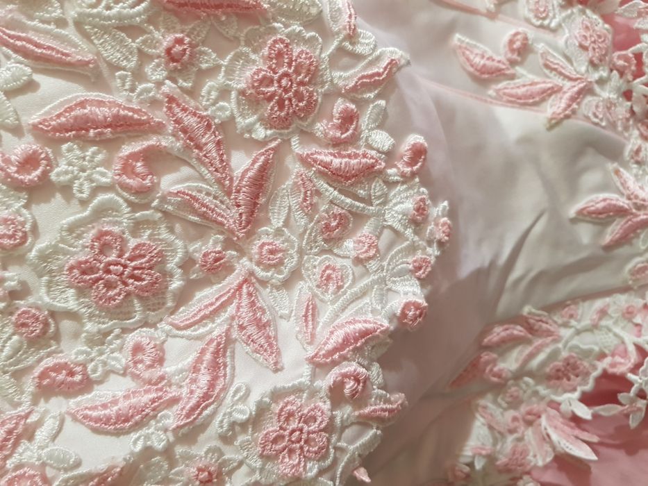 Продам платья 44-48 р-р