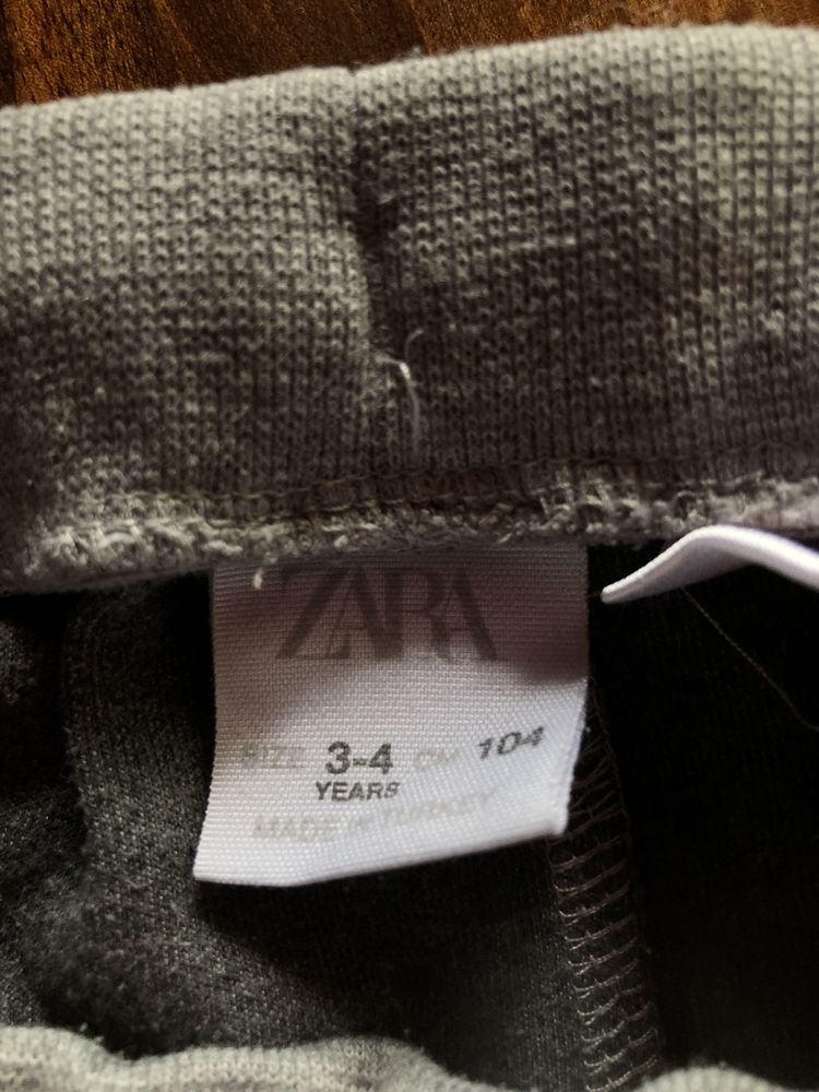 Zara детско долнище