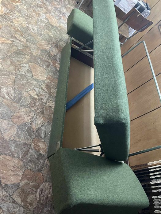 Диван с функция сън