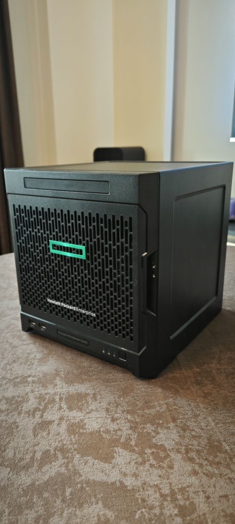 Hp ProLiant MicroServer gen.10 / Аmd X3216 / ram 32gb ddr4