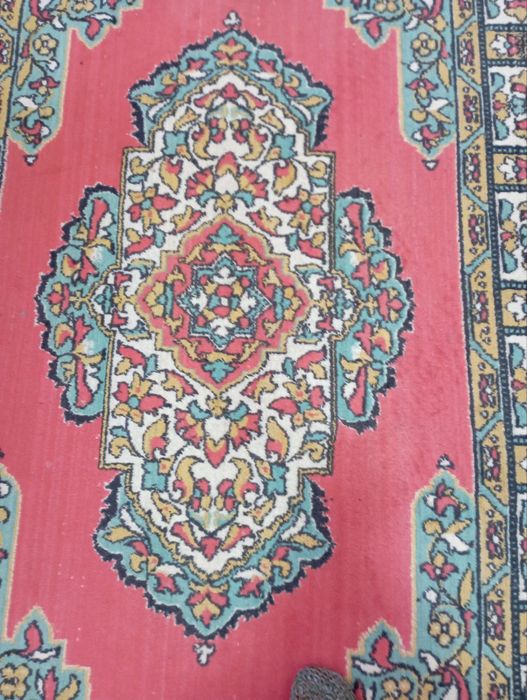 Гилам сотилади 2.15х1.45