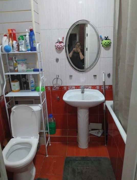 Продажа 1 хона 4 етаж 4 етажл 
Кора камиш 1/2 скори
44 кв
Балкон 2*6