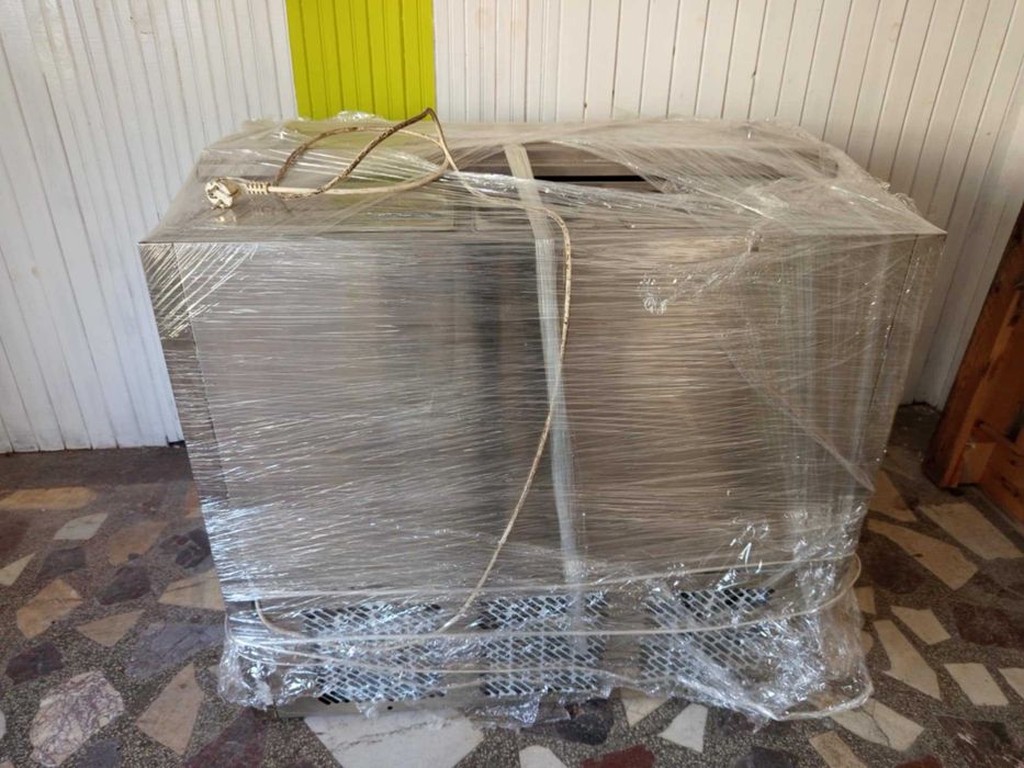 Хладилна витрина