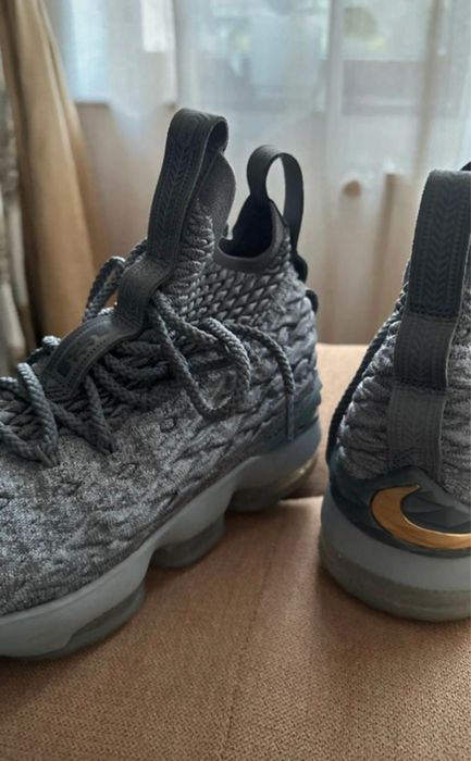 Adidasi LeBron James - Nike