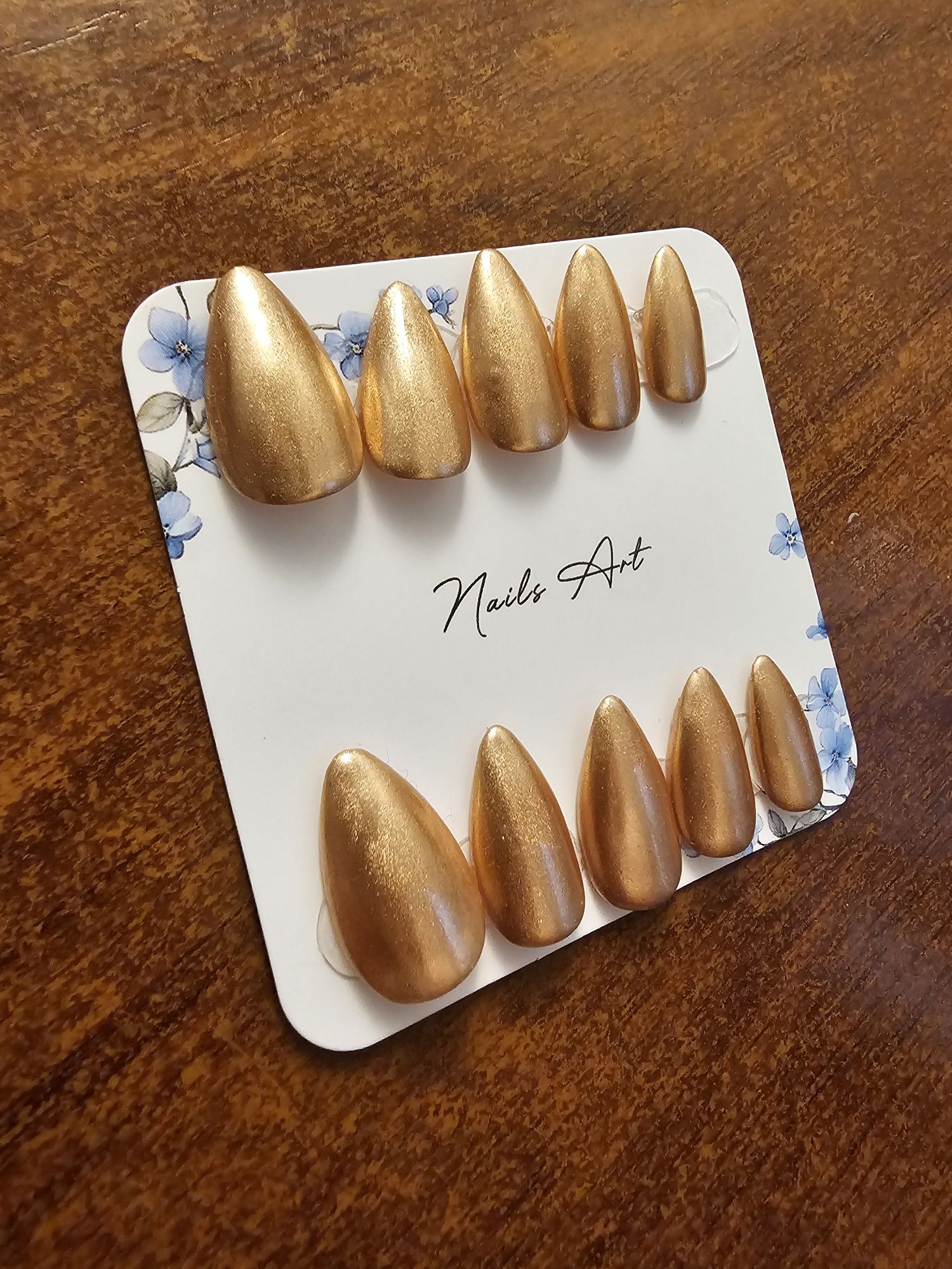 Press on nails + kit