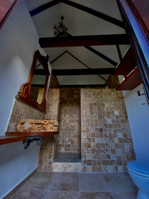 Conac de inchiriat  în satul Socolari, județul Caraș‑Severin