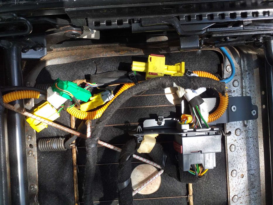 Scaune fata piele auto