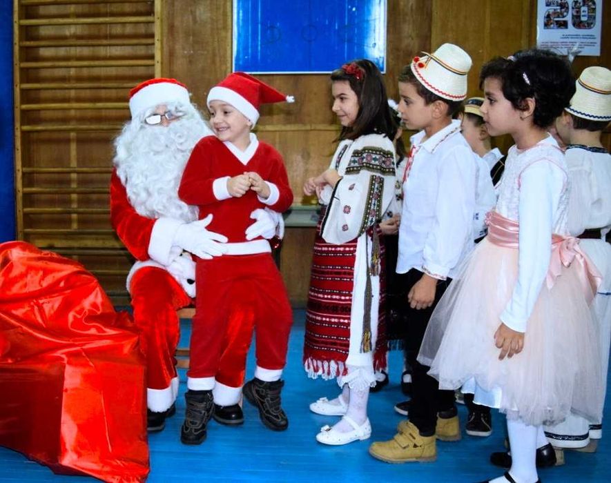 Mos Craciun De Inchiriat Pentru Serbari, Acasa, si Petreceri private