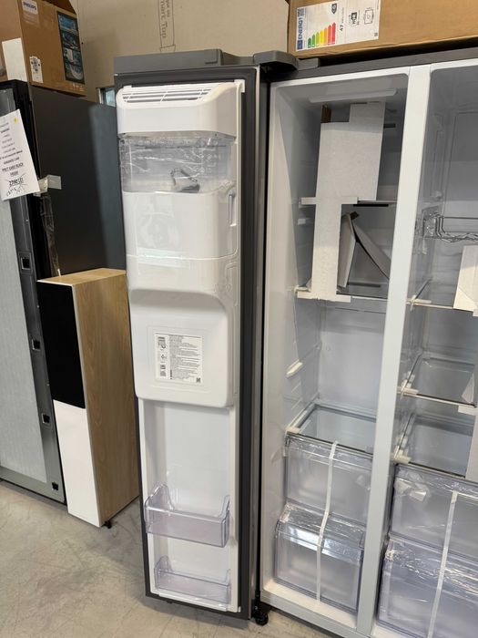 Frigider Samsung SIDEBYSIDE NOU