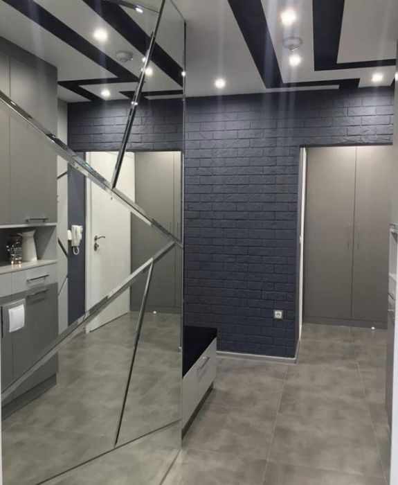 Дава се под наем Тристаен апартамент в Бургас, Център - 65 кв.м за 1020 € - Снимка #7