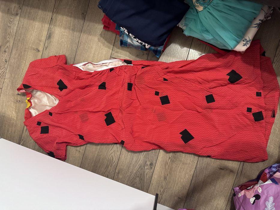 Lot 8 rochii, 36- S