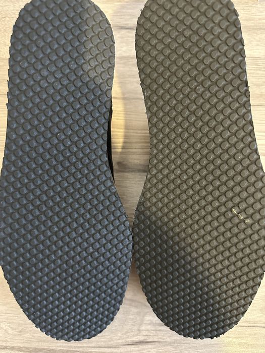 Razmer 40-41. Klassik-natural charm oyoq kiyim,