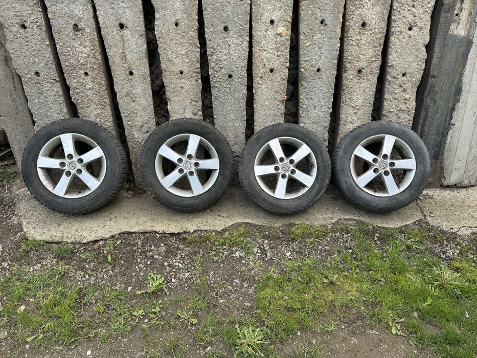 Mazda 3 Джанти с гуми 195/65/15 - 15 ки