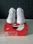 Nike Court Borough Low, marimea 26