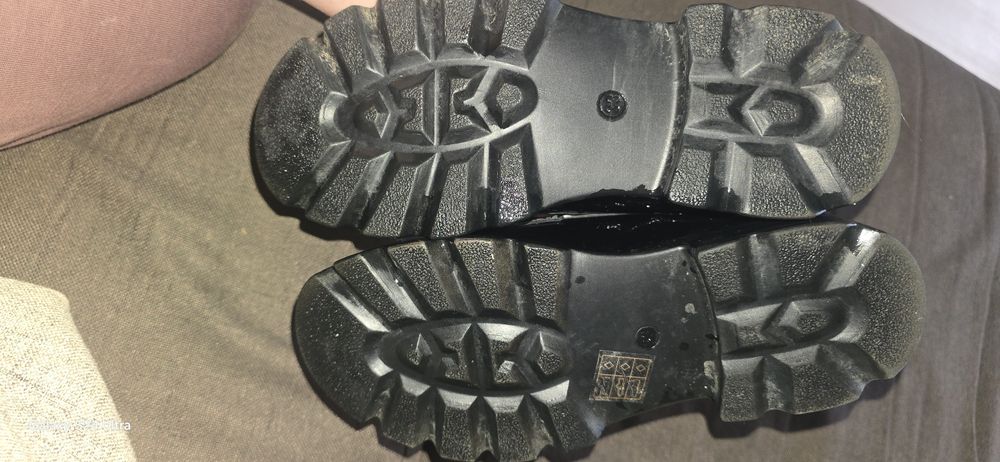 Обувки за момиче размер 33