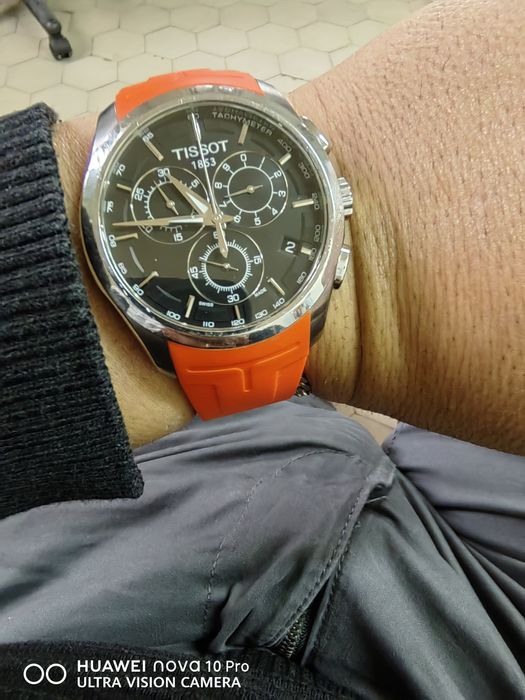 Оригинален мъжки часовник Tissot.