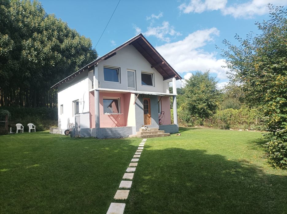 PROPRIETAR vand sau schimb casa hemeius langa padure priveliste deoseb