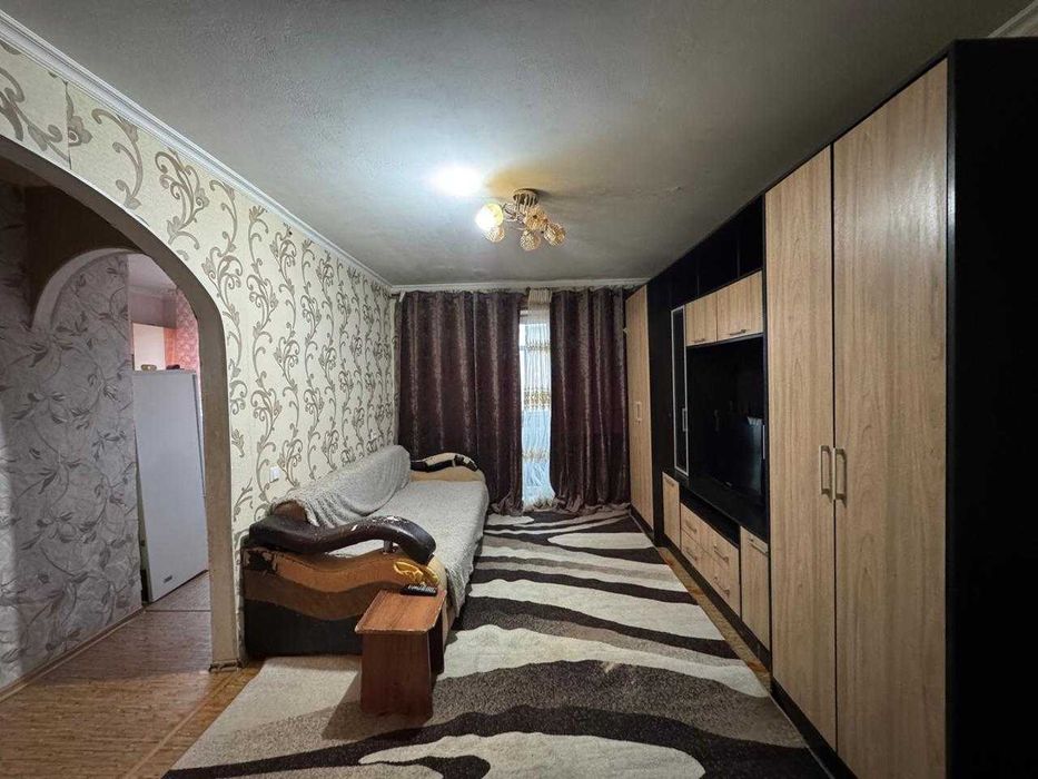 S  Продам 1-ком по Абая за До-До пицца, 3/5 этаж, не угловая