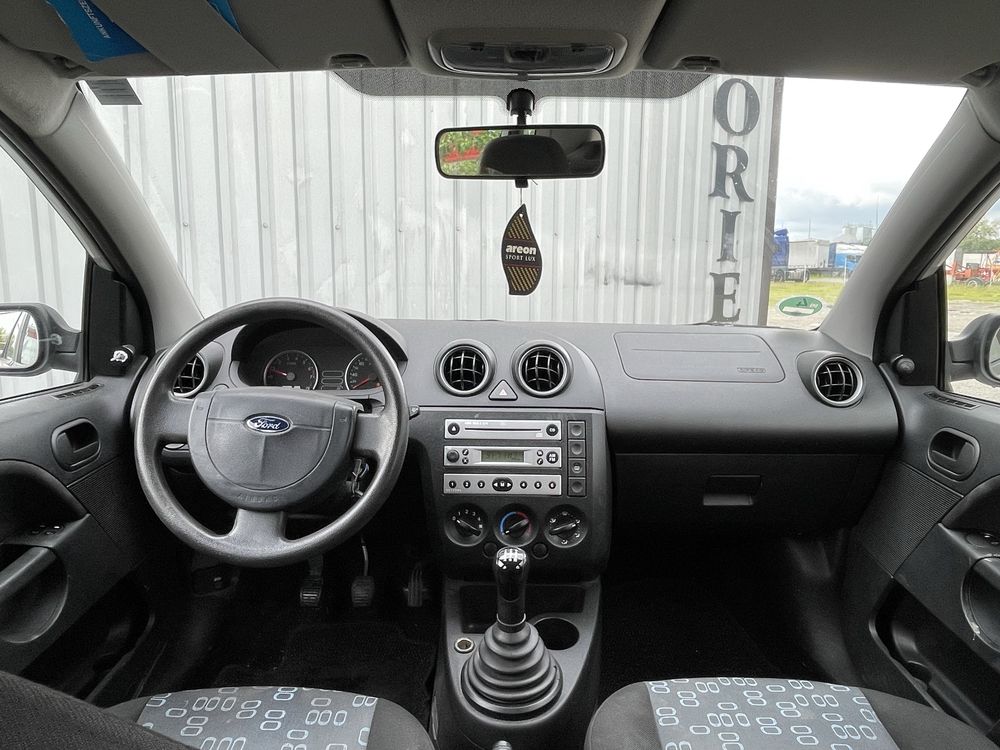 Ford Fiesta 1.4MPI benzina 80CP 2005 EURO-4 *Stare foarte buna*