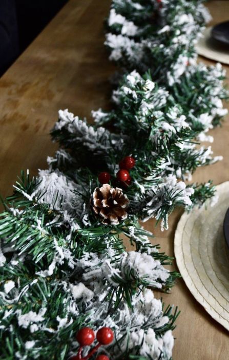 Хвойная гирлянда новая