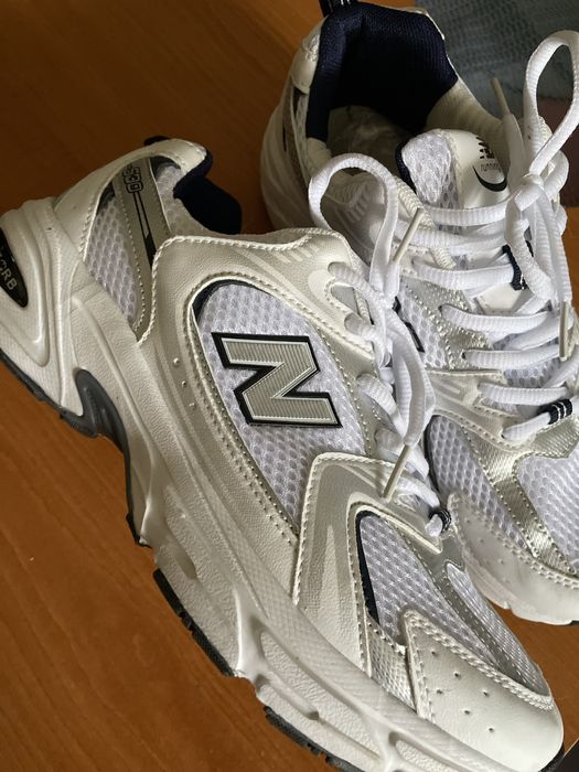 Кроссовки размер 40-41