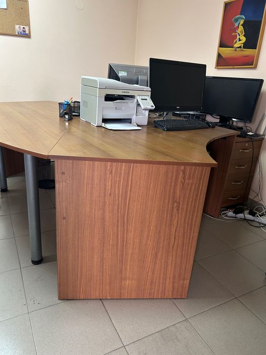 Двойно бюро офис