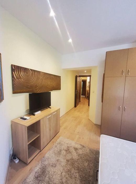 Дава се под наем Едностаен апартамент в Банкя - 40 кв.м за 460 € - Снимка #1