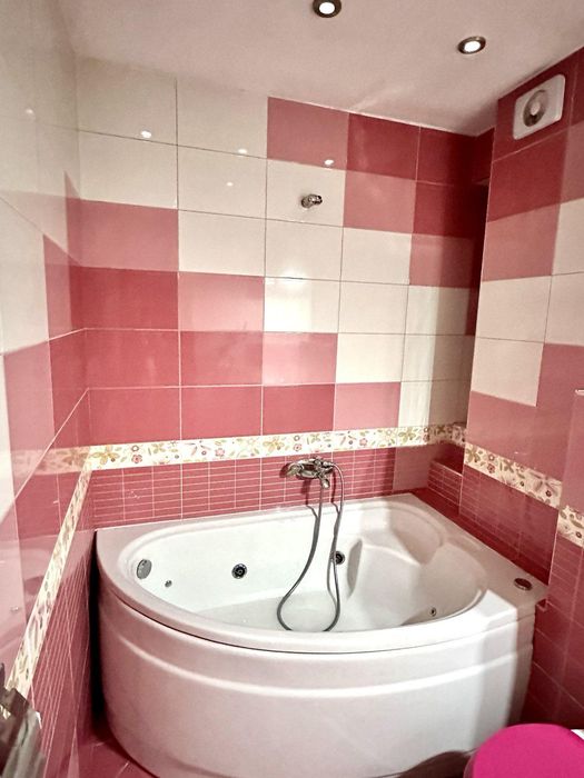 Дава се под наем Тристаен апартамент в София, Драгалевци - 150 кв.м за 975 € - Снимка #8