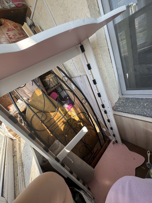 Отдам даром детскую кровать,требует ремонта