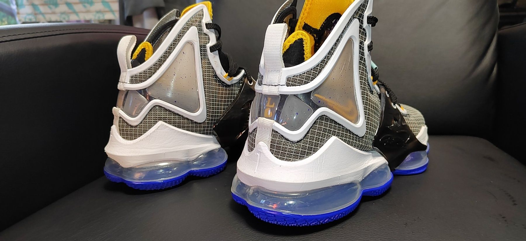 Nike Lebron XIX, номер 42,5