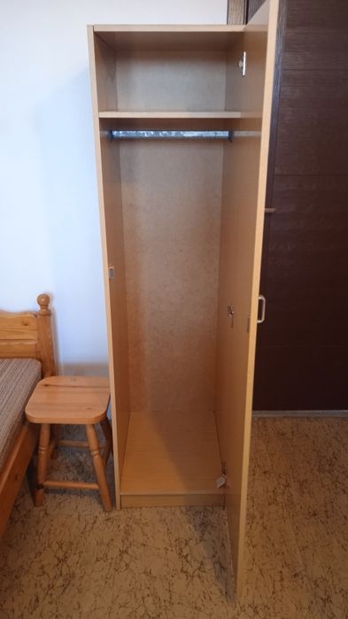 Легла с матраци,гардероби и нощни шкафчета