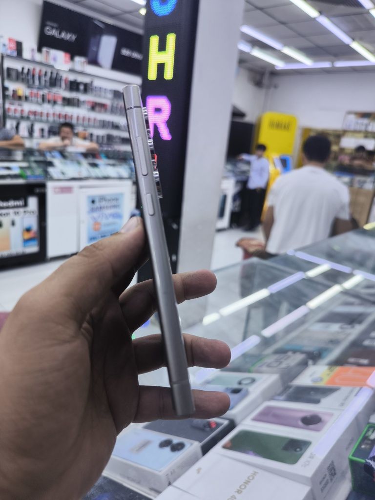 samsung S24 ultra 12/256 titanium gray