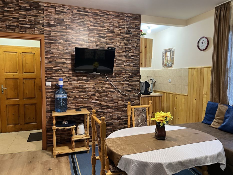 Къща за гости “Sunrise”- Цигов Чарк