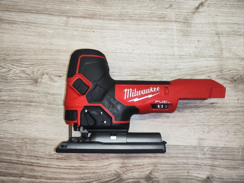 Corp Pendular, soricel Milwaukee M18 FBJS stare noua