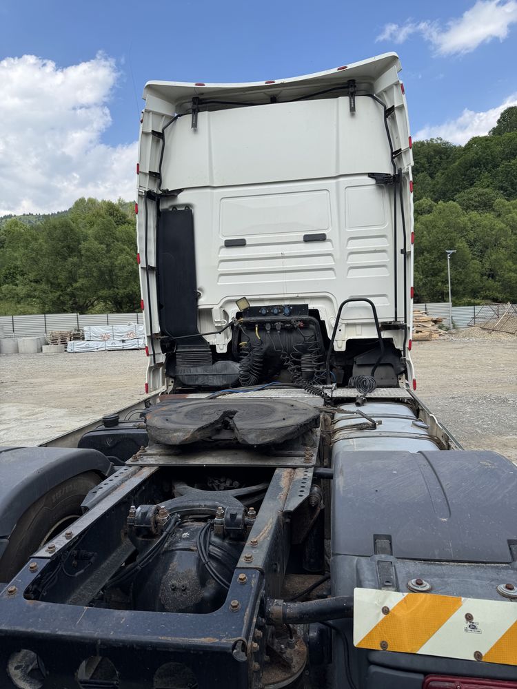 Cap tractor man TGX18.440