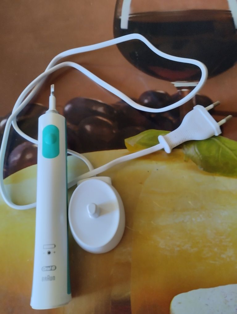 Четки за зъби орал би OralB