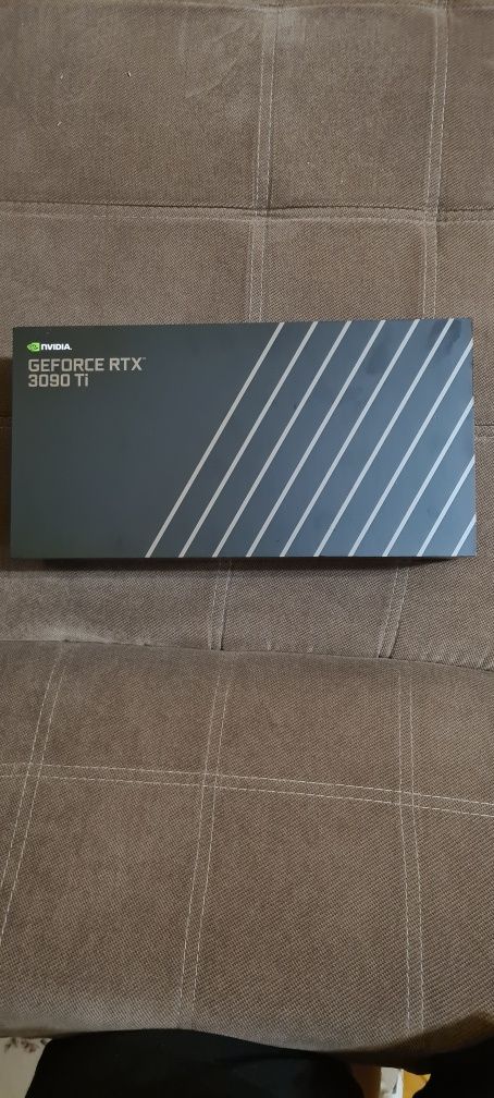 Vand urgent!! RTX 3090TI Founder Edition