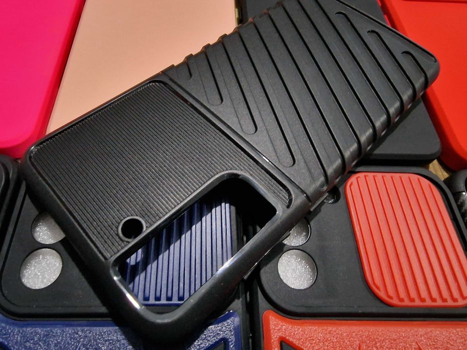 Galaxy S21 FE различни силиконови гърбове