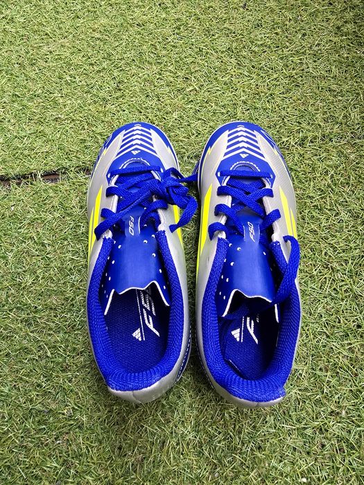 Футболни детски стоношки ADIDAS F50 Club Messi Turf - размер 33