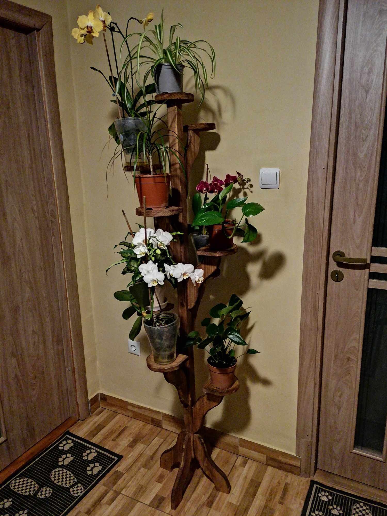 Suport pentru flori din lemn
