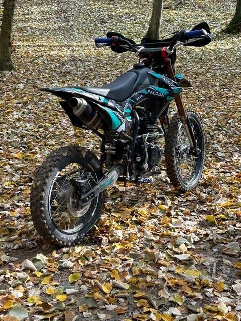 schimb kxd 150cc  ofer si diferenta unde este nevoie.